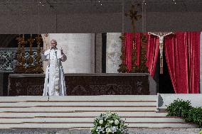 Pope Leo XIV Leads Canonization Of Two Young Italian Saints - Vatican