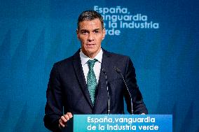 Pedro Sanchez Closes The Event 'Spain, Vanguard Of The Green Industry' - Madrid