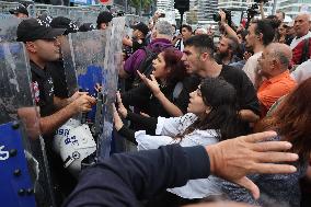 The Main Opposition Party Of Turkey Fights For Its Political Survival - Istanbul