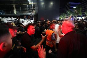 The Main Opposition Party Of Turkey Fights For Its Political Survival - Istanbul