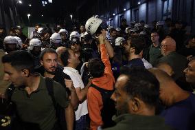 The Main Opposition Party Of Turkey Fights For Its Political Survival - Istanbul