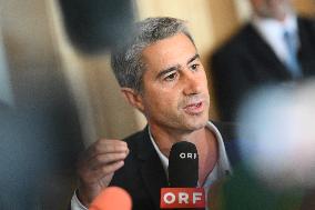 MP Bayrou General Policy Statement - Salle des Quatre Colonnes - Paris