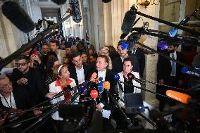 French Government Collapses as MPs Vote to Oust PM - Paris