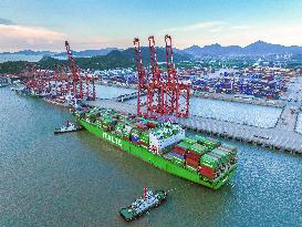 Zhoushan Port Container Transportation