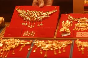 International Gold Prices Hit A Historic High