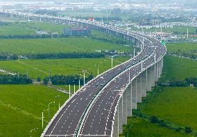 Changtai Yangtze River Bridge Opened To Traffic