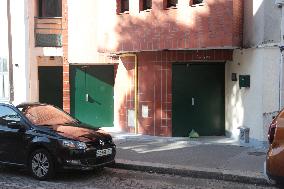 Pig's Head Found At Mosque In Paris - France