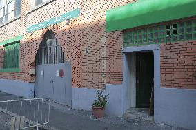 Pig's Head Found At Mosque In Paris - France