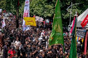 Kashmiri Shiites Mark Muharram Mourning - India