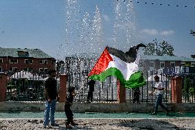 Kashmiri Shiites Mark Muharram Mourning - India