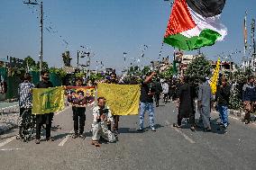 Kashmiri Shiites Mark Muharram Mourning - India