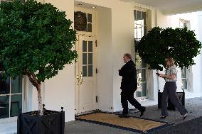 Tom Homan speaks with reporters - Washington