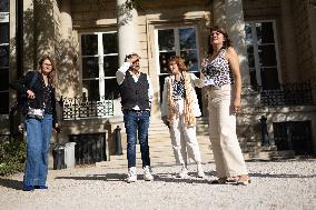 Laurent Voulzy visits the National Assembly - Paris