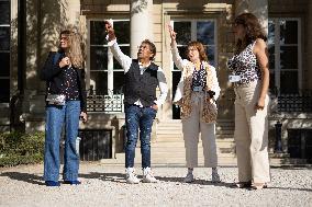 Laurent Voulzy visits the National Assembly - Paris