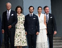 SWEDISH ROYALS AT CONCERT