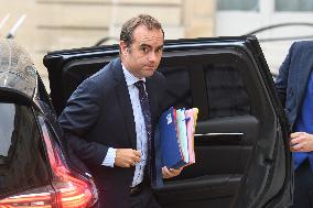 Arrivals At Coalition of the Willing Summit - Paris