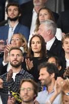 Natalie Portman At France And Iceland - Paris