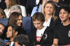 Natalie Portman At France And Iceland - Paris