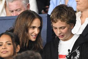 Natalie Portman At France And Iceland - Paris