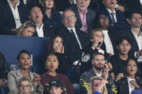 Natalie Portman At France And Iceland - Paris