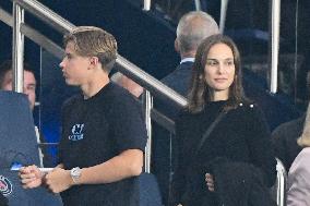 Natalie Portman At France And Iceland - Paris