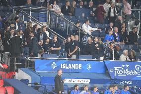 Natalie Portman At France And Iceland - Paris