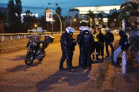 Bloquons-Tout At Porte de Bagnolet - Paris