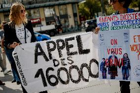 Demonstration by the Mothers in Revolt Movement - Paris