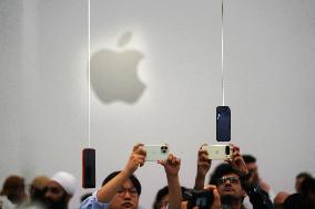 Apple iPhone Presentation - California