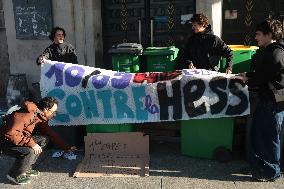 Bloquons-tout At Lycee Helene Boucher - Paris