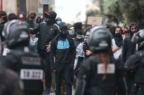 Protesters Attempt Wildcat Demonstration - Paris