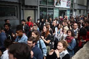 Bloquons-Tout At The Gare du Nord - Paris