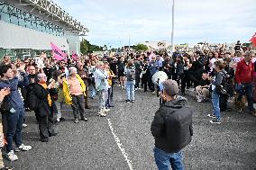Bloquons Tout - Strike action at the Amazon Warehouse - Bretigny-Sur-Orge