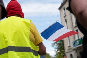 Bloquons-tout At Valence France