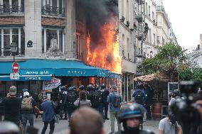 Bloquons-Tout - Restaurant Fire During Protests In Paris - France