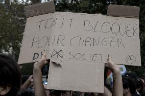 Bloquons-tout At Chatelet - Paris