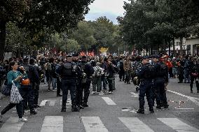 Bloquons-tout At Chatelet - Paris