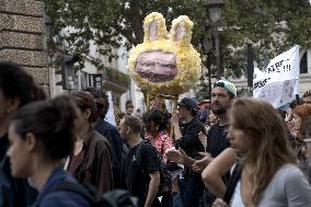 Bloquons-tout At Chatelet - Paris
