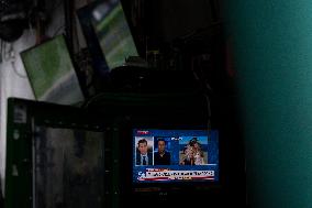 White House Lowers Flag After Charlie Kirk’s Death - DC