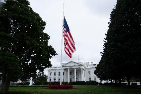 White House Lowers Flag After Charlie Kirk’s Death - DC