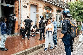 Bloquons Tout In Toulouse