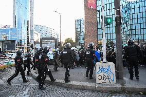 Bloquons Tout In Paris