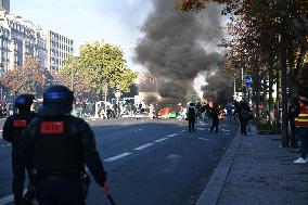 Bloquons Tout In Paris