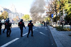 Bloquons Tout In Paris