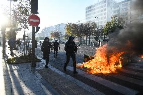 Bloquons Tout In Paris