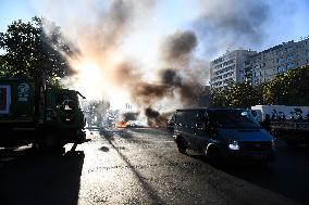 Bloquons Tout In Paris