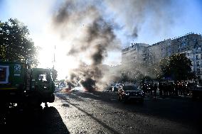 Bloquons Tout In Paris