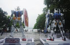 Giant Statues Gundam