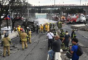 3 Killed and 70 Injured in Gas Explosion - Mexico City
