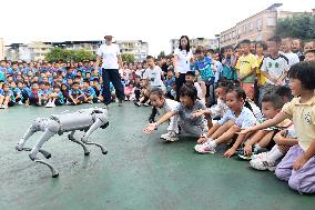Science Popularization in Primary School